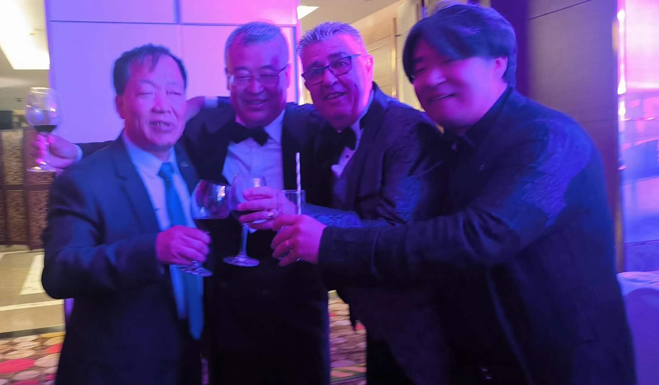 兆龙国际教育受邀参加第28届Irish Ball (6).jpg